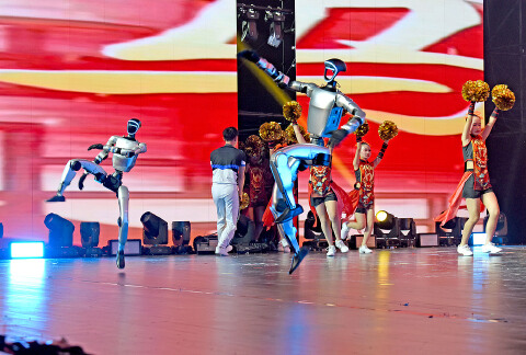 亿元“入场券”背后的暗战：机器人企业为何砸重金拼春晚？